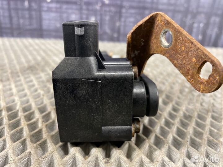 Датчик уровня подвески задний правый Bmw X5 E53