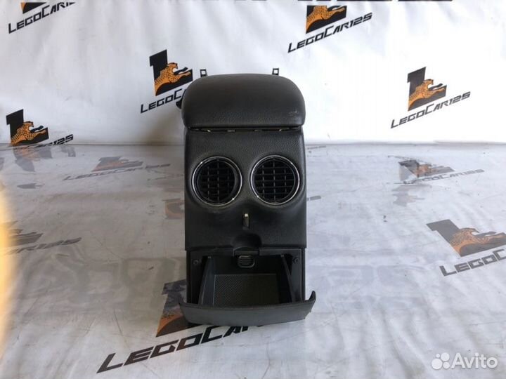 Подлокотник передний Peugeot 308Sw DV6C 2012