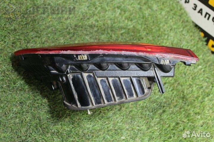 Фонарь задний левый внутренний (7P6945307A (К1)