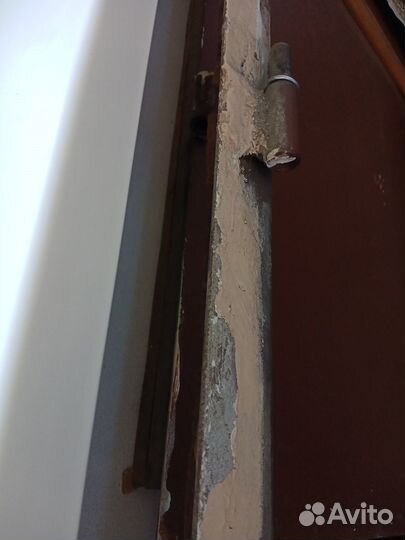 Железная дверь