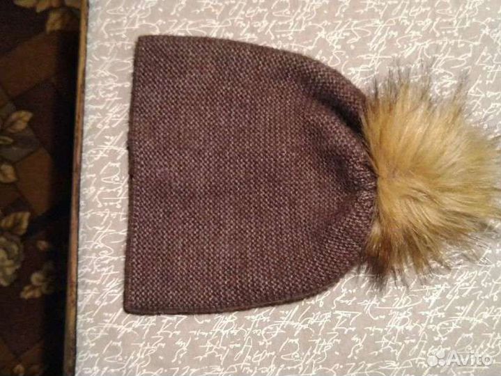 Шапка женская вязаная