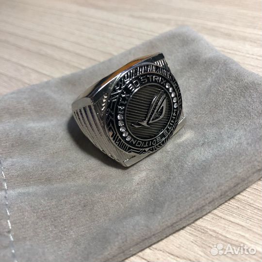 Кольцо от Asus ROG strix