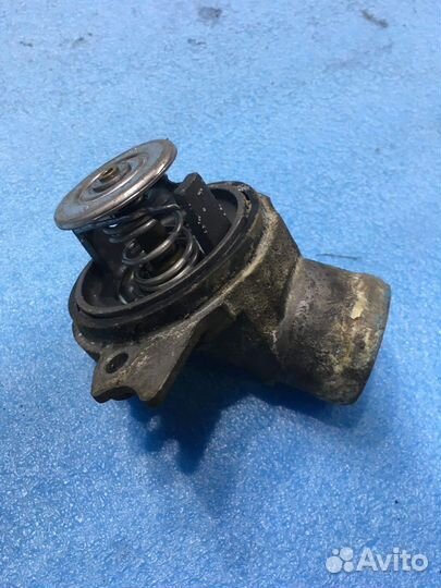 Термостат крышка мерседес m112 m113 1122030275