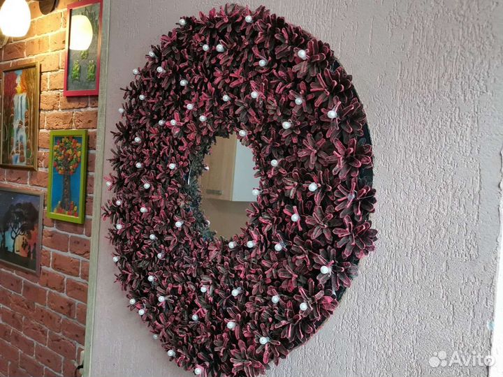 Зеркало с шишками ручной работы