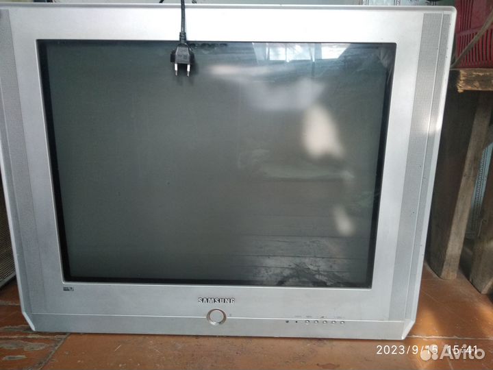 Телевизор samsung