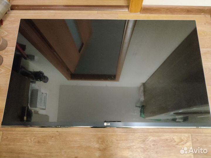 Телевизор LG 47ML660T