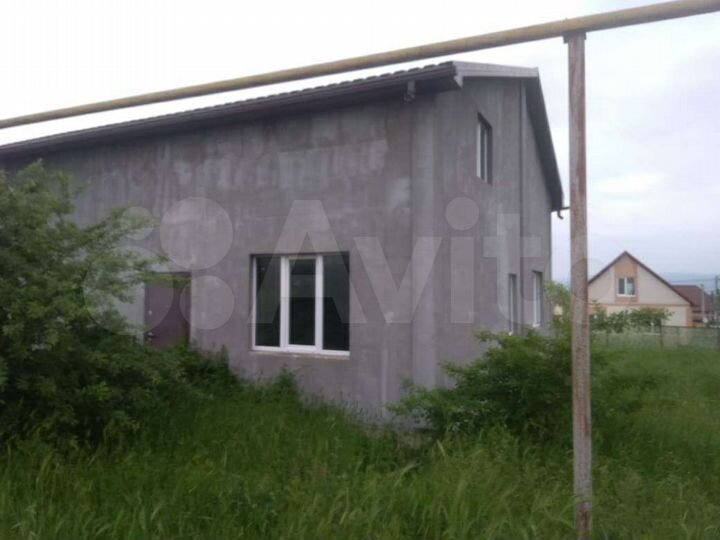 Дом 176 м² на участке 7,5 сот.