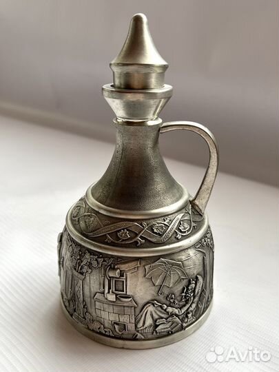 Оловянные кувшины и графины