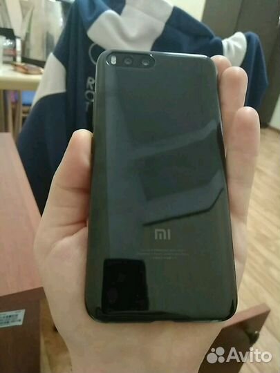 Xiaomi Mi 6, 4/64 ГБ