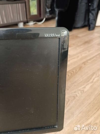 Монитор Viewsonic 19