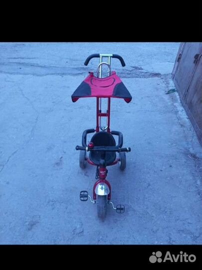 Детский трехколесный велосипед