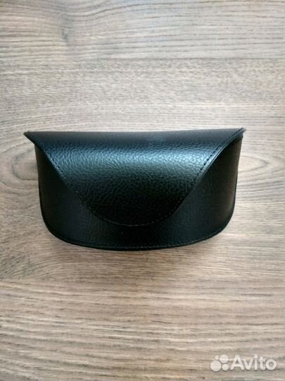 Футляр для очков