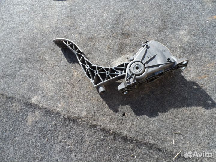 Педаль газа Volkswagen Polo/Amorok Skoda