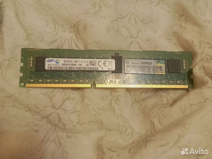 Материнская плата с процессором и памятью