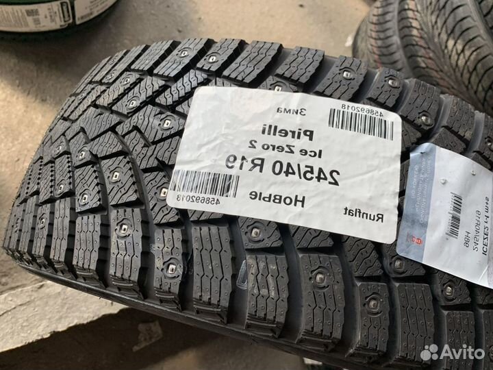 Pirelli Ice Zero 2 245/40 R19