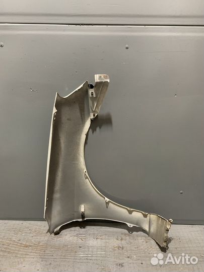 Крыло переднее левое Honda Civic 7