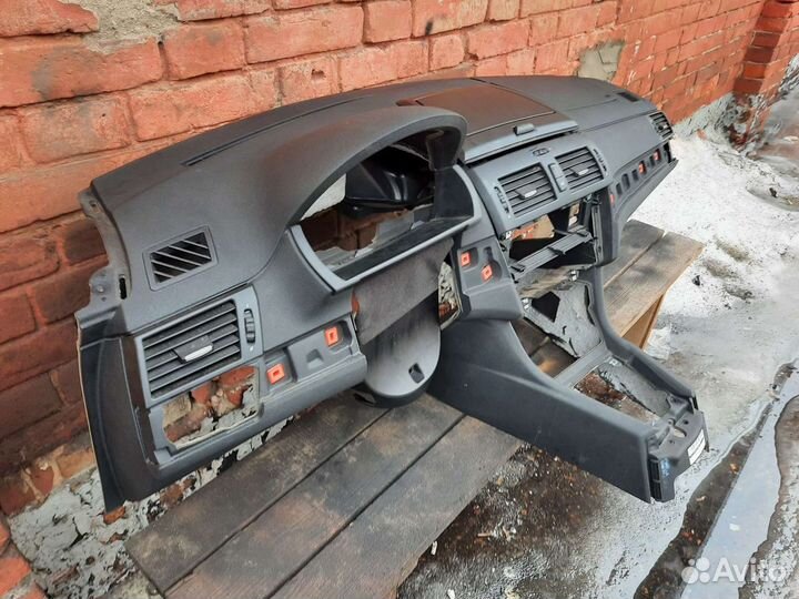 Торпедо бмв х3 е83 черная рестайл