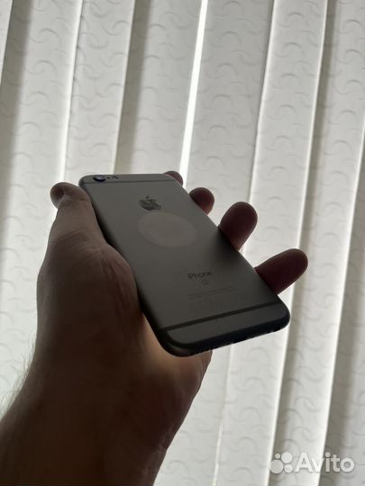 iPhone 6S, 32 ГБ
