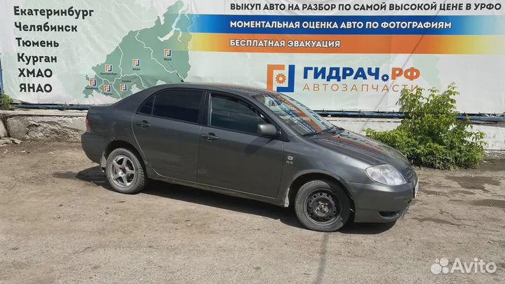Стекло двери задней правой Toyota Corolla (E120) 6