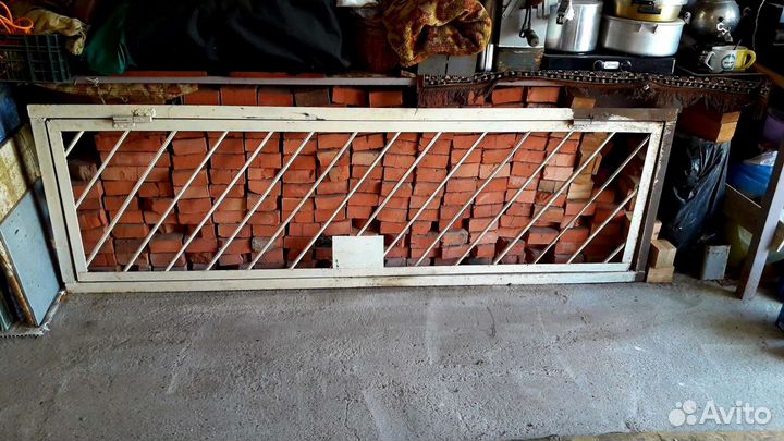 Дверь из металла