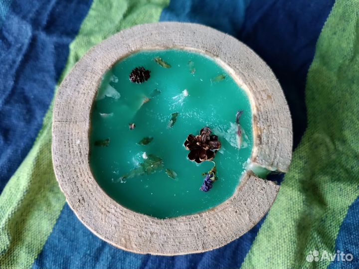 Свеча в дереве