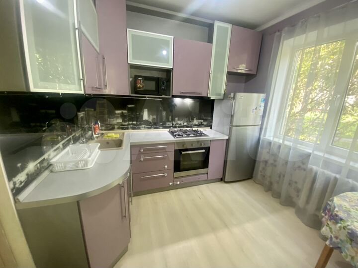 2-к. квартира, 52 м², 1/5 эт.