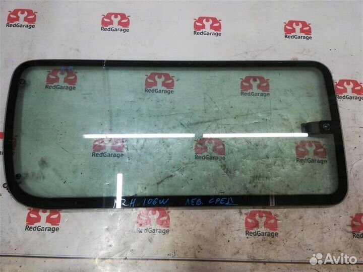 Стекло двери заднее левое Toyota Hiace KZH106W