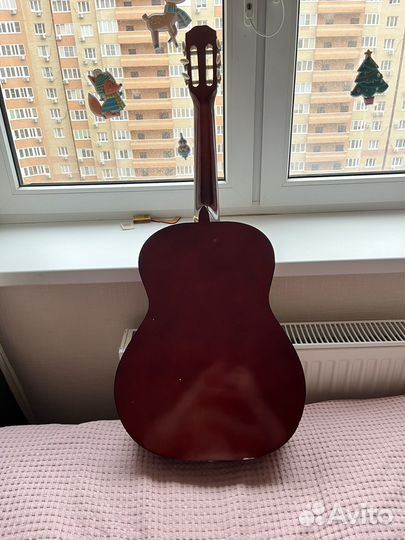 Акустическая гитара
