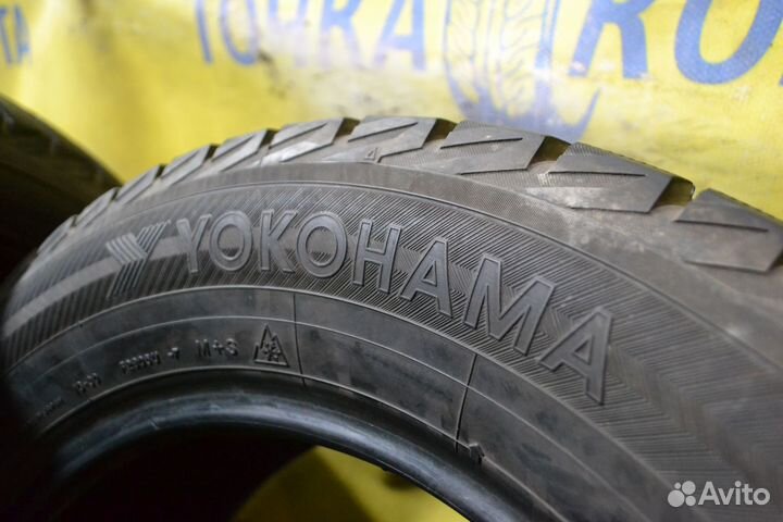 Yokohama Ice Guard IG30 215/60 R16