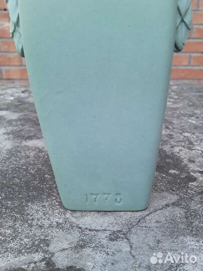 Вазочка бисквит