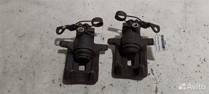 Суппорт задний пара volkswagen Passat B5+ 00-05г