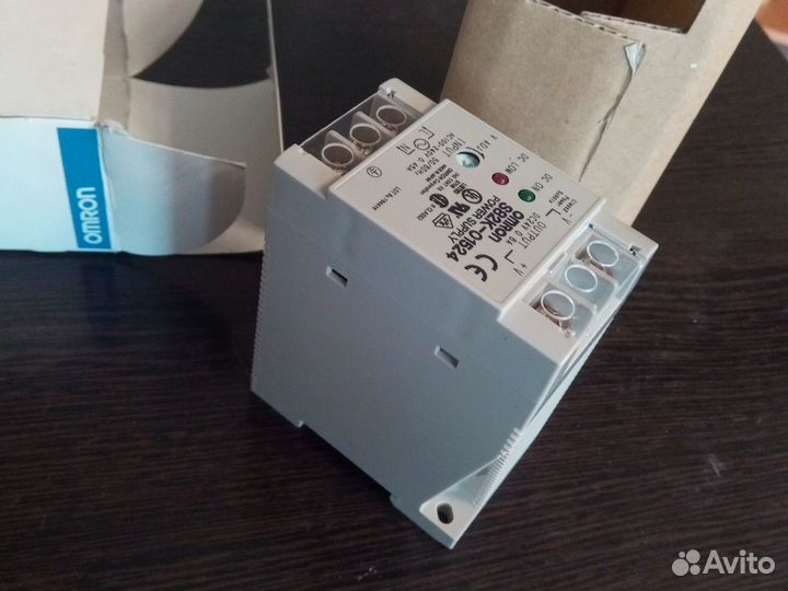 Импульсный блок питания Omron s82k-01524