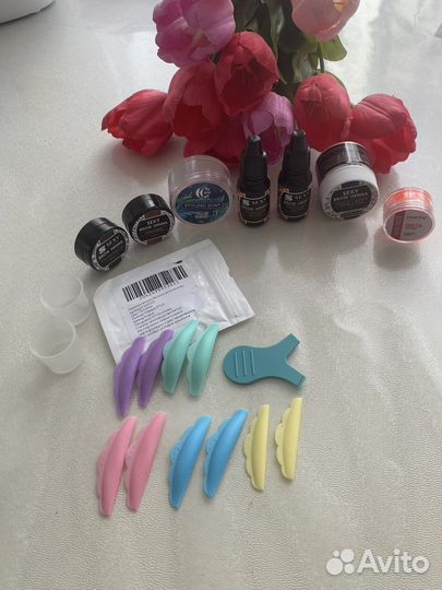 Для оформления бровей