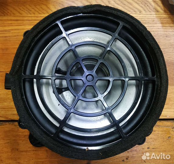 Динамик двери Audi Q7 кузов 4L