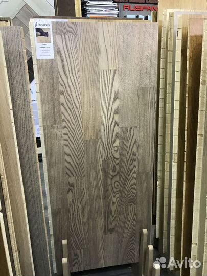 Паркетная доска новая