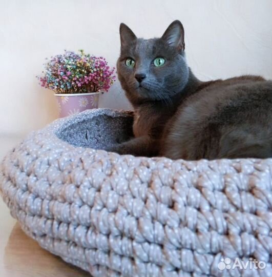 Вязаная лежанка для котика или небольшой собачки