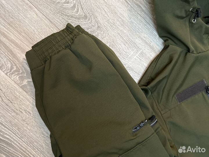 Костюмы летние 