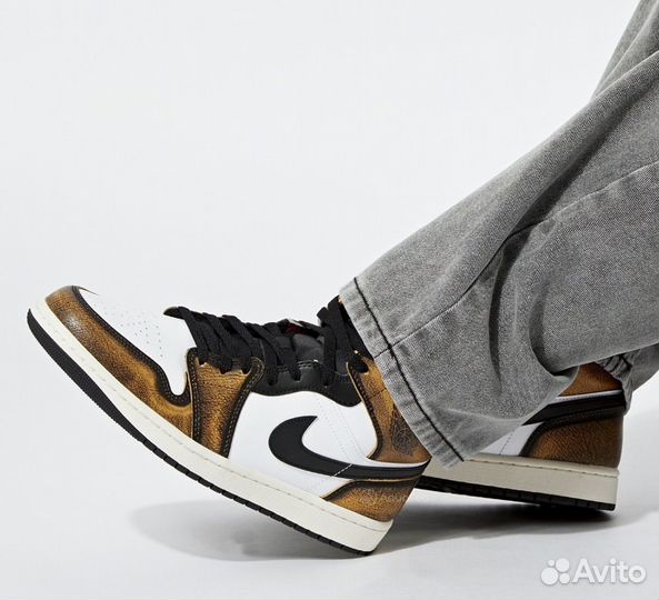 Nike air jordan 1 mid