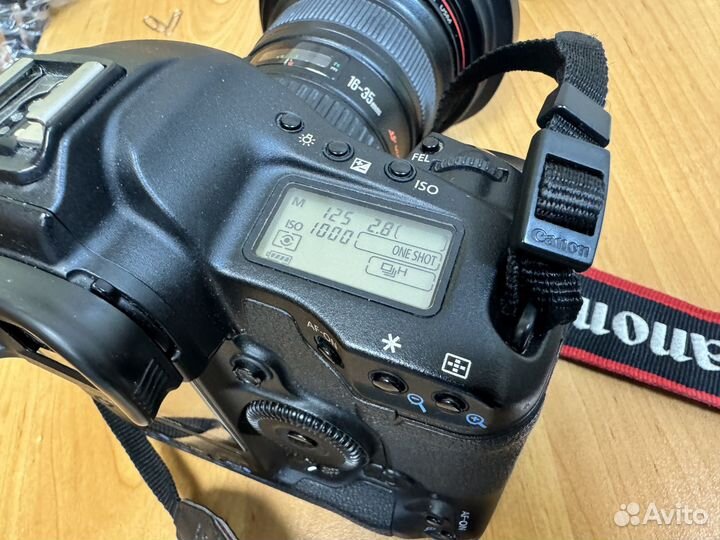 Фотоаппарат Canon EOS-1Ds Mark III