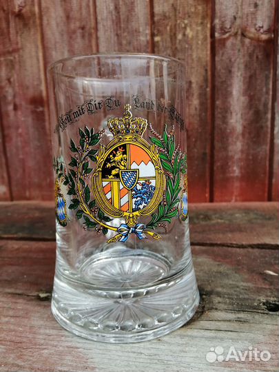 Пивные кружки и бокалы