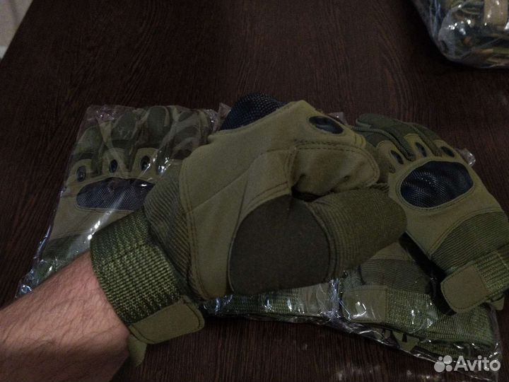 Перчатки тактические