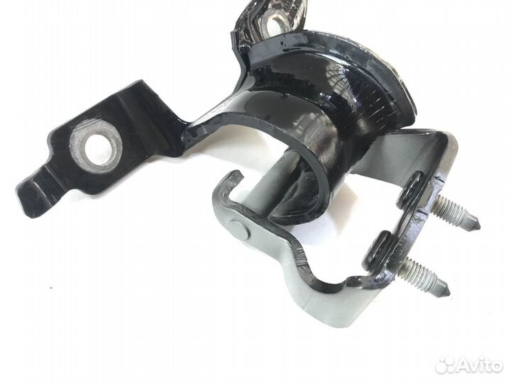 Петля багажника правая Audi A4 B7 Avant