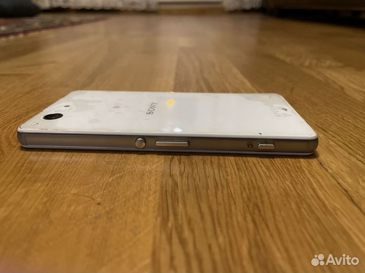 Смартфон sony xperia z3 compact