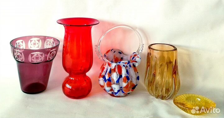 Вазы цв.стекло 