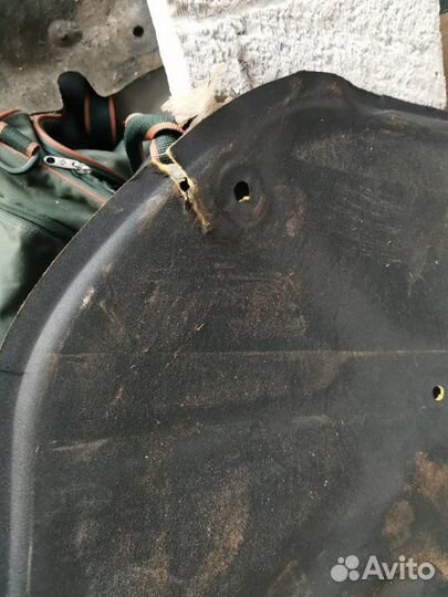 Обшивка капота Toyota Harrier GSU30W 2GR FE 2006