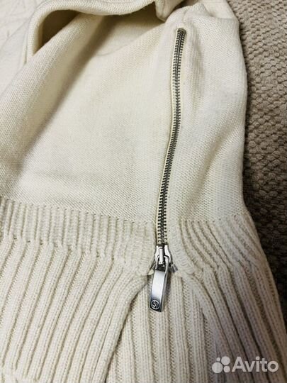 Свитер женский armani djeans