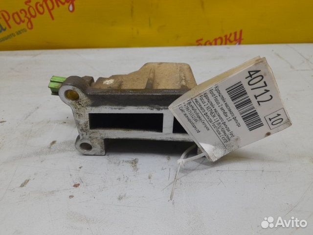 Кронштейн масляного фильтра Ford Focus 2 хетчбэк