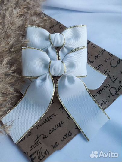 Школьные бантики, белые бантики