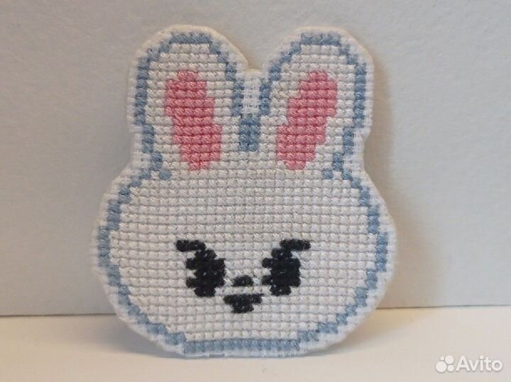 Значки stray kids