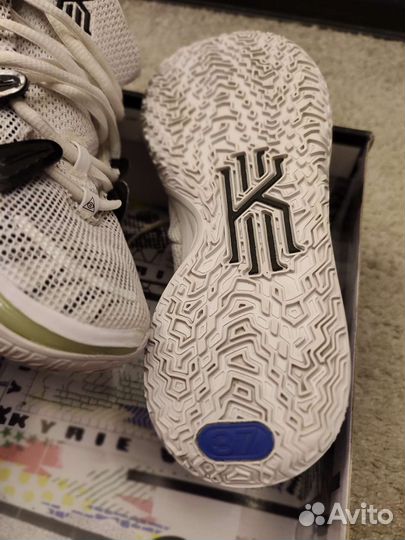 Баскетбольные кроссовки Nike Kyrie 7, р.37.5